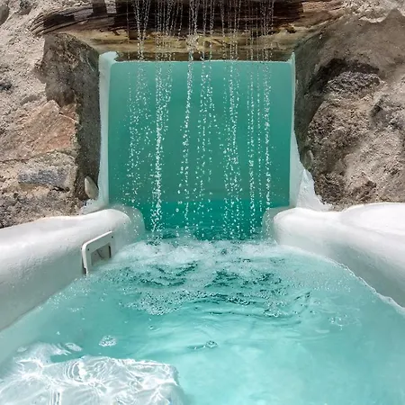 Dandy Cave Villa - Romantic Private & Luxurious - Waterfall Pool - Hot Tub -Up To 8 People Emporio  Exterior photo