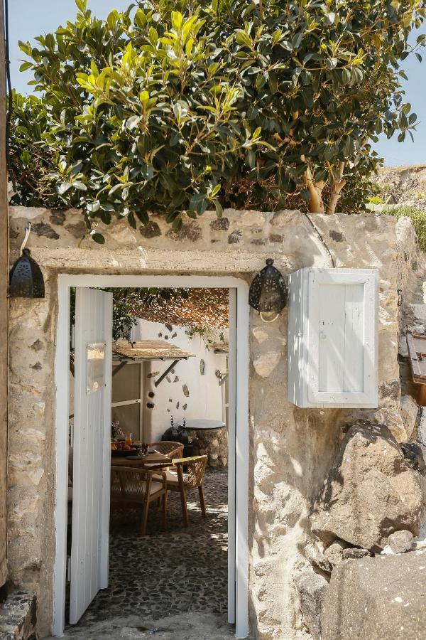Dandy Cave - Romantic Private & Luxurious - Waterfall Pool - Hot Tub -up To 8 People Vilă Emporio (Santorini)